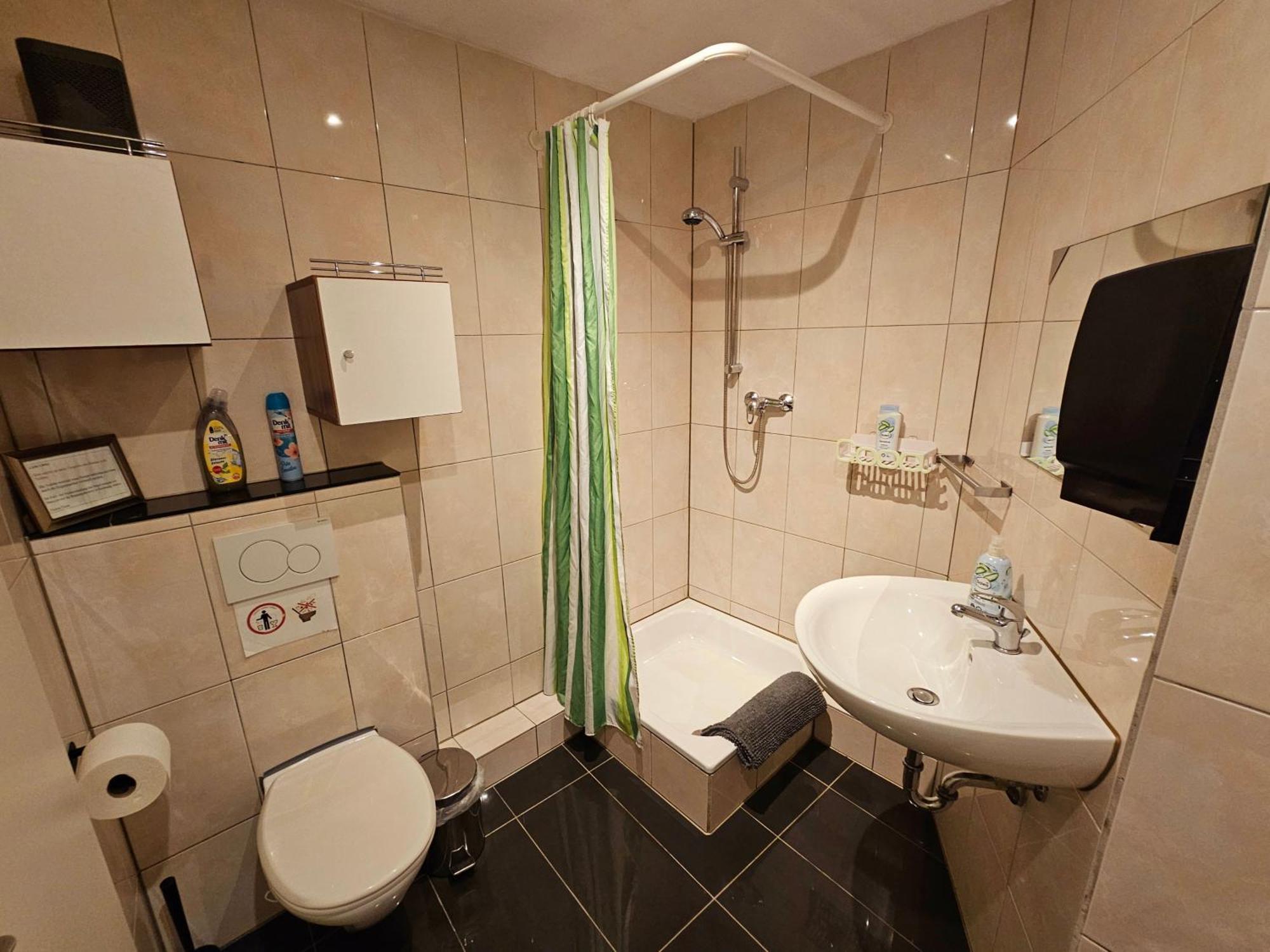 Gaesteappartement Viktoria Sinsheim Ngoại thất bức ảnh