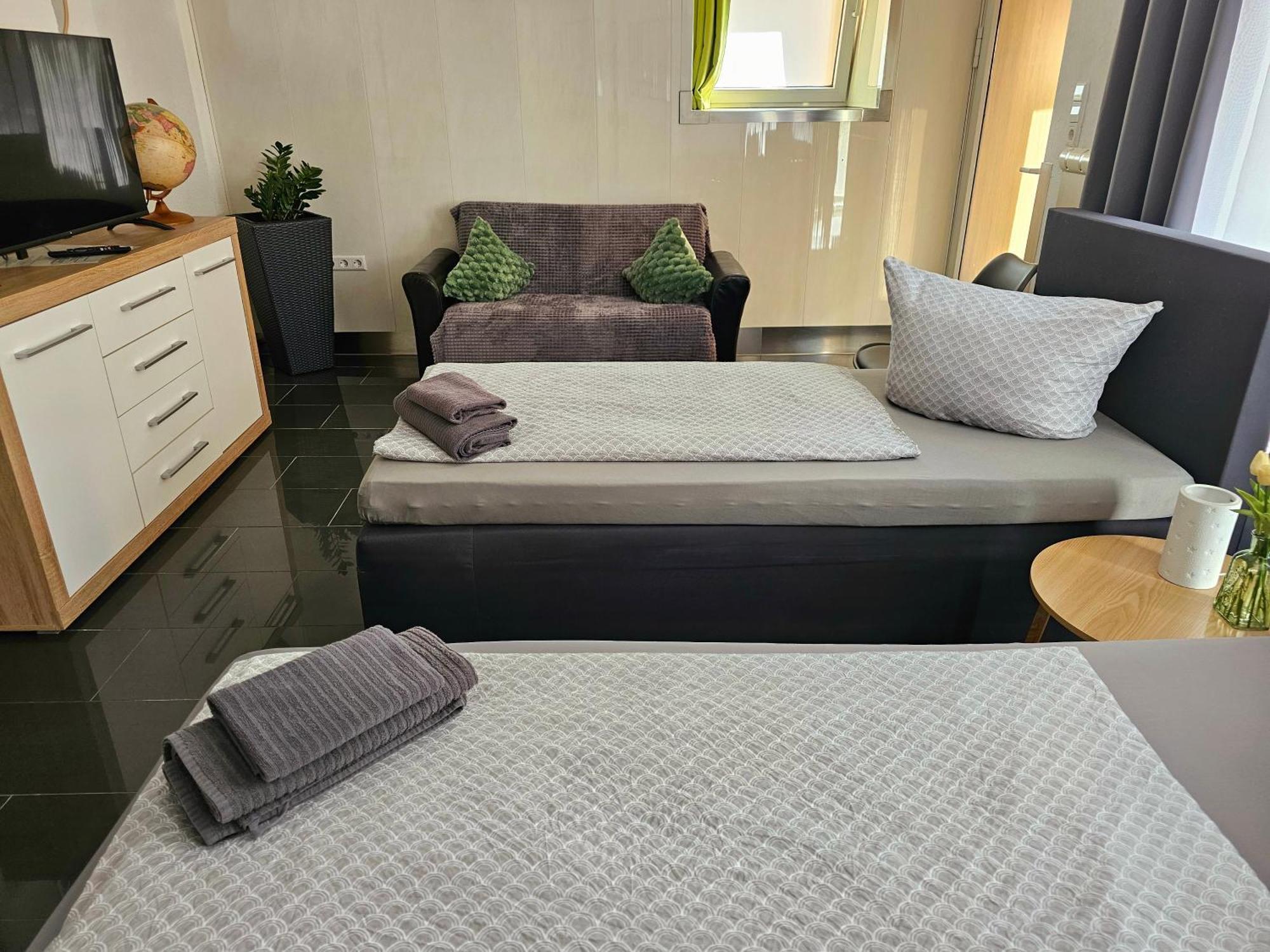 Gaesteappartement Viktoria Sinsheim Ngoại thất bức ảnh